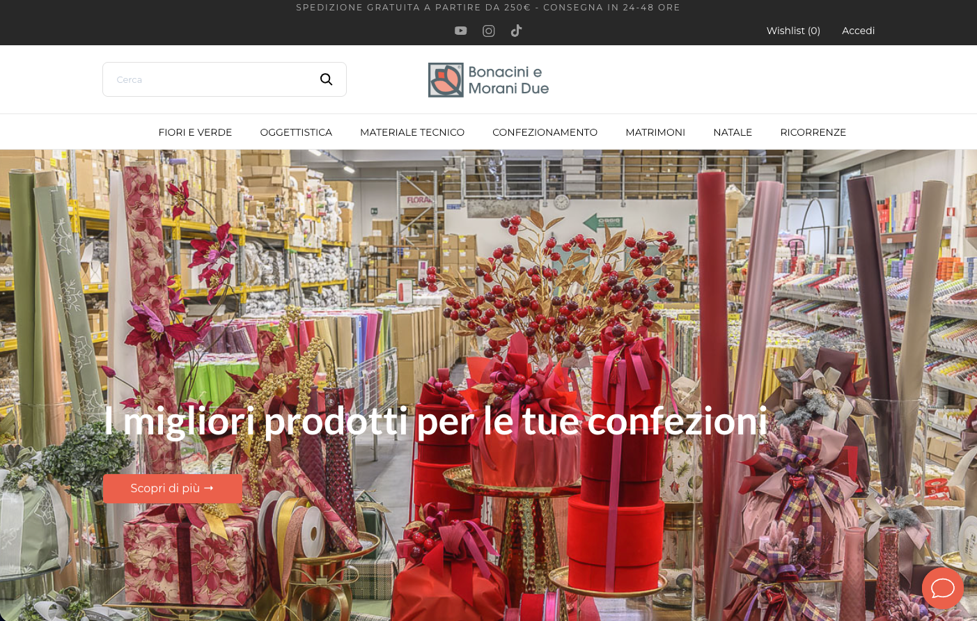 Homepage del sito web con materiali per l'imballaggio: nastri, fiocchi, carta da regalo e decorazioni.