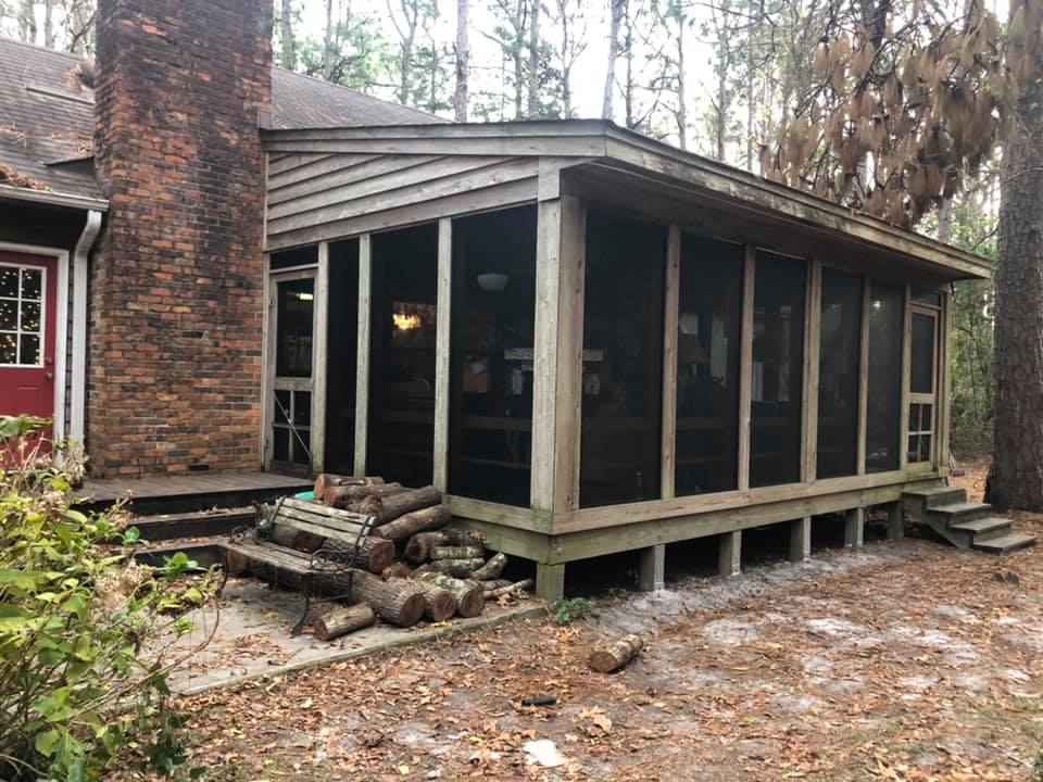 3-season screen room