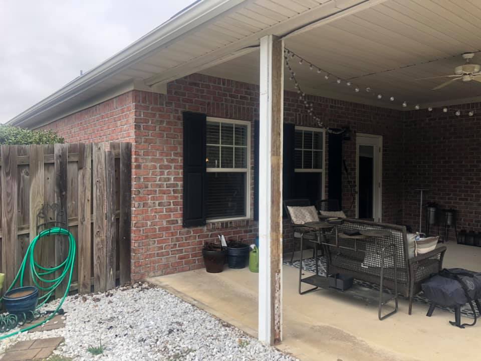 3-season screen room