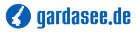 Un logo blu per gardasee.de su sfondo bianco