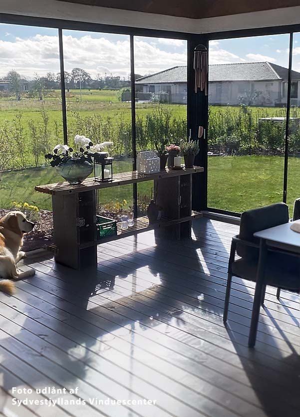 Udestue med BS skydedøre. Foto:Sydvestjyllands Vinduescenter  