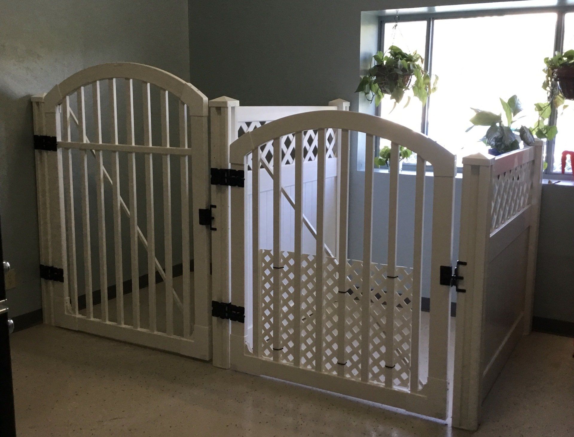 white gate finishing grooming area