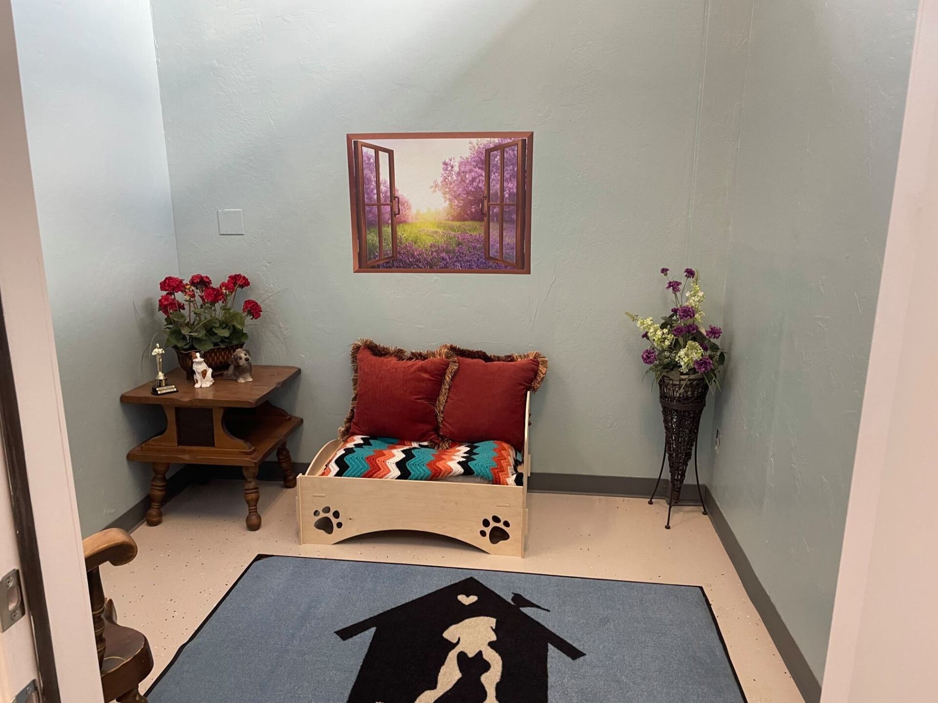 Green room with a pet bed