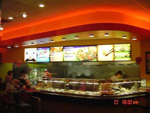 A photo of a restaurant taken at 10:32 pm