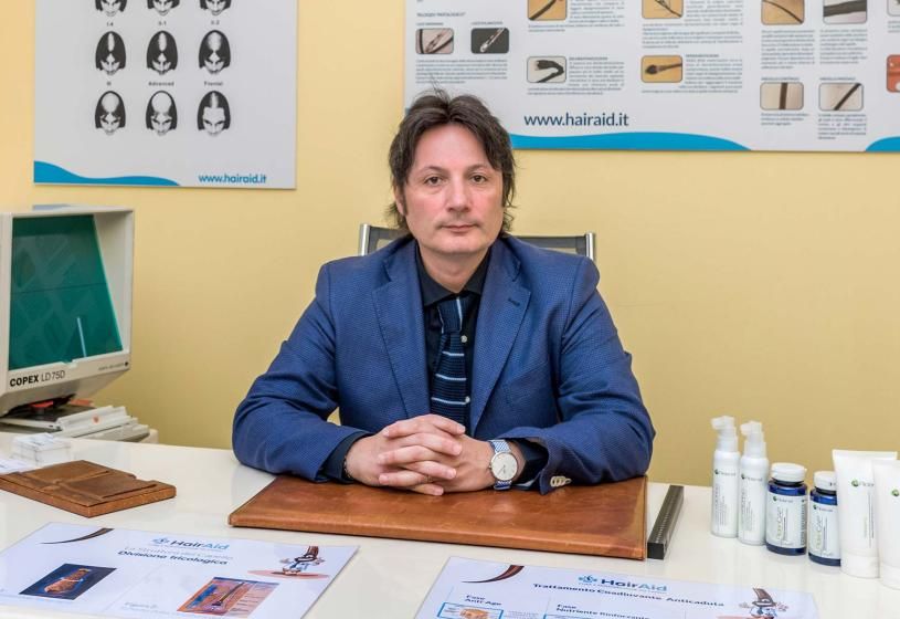 Capelli giovani a 50 anni? Si può, parola di Marco Latini