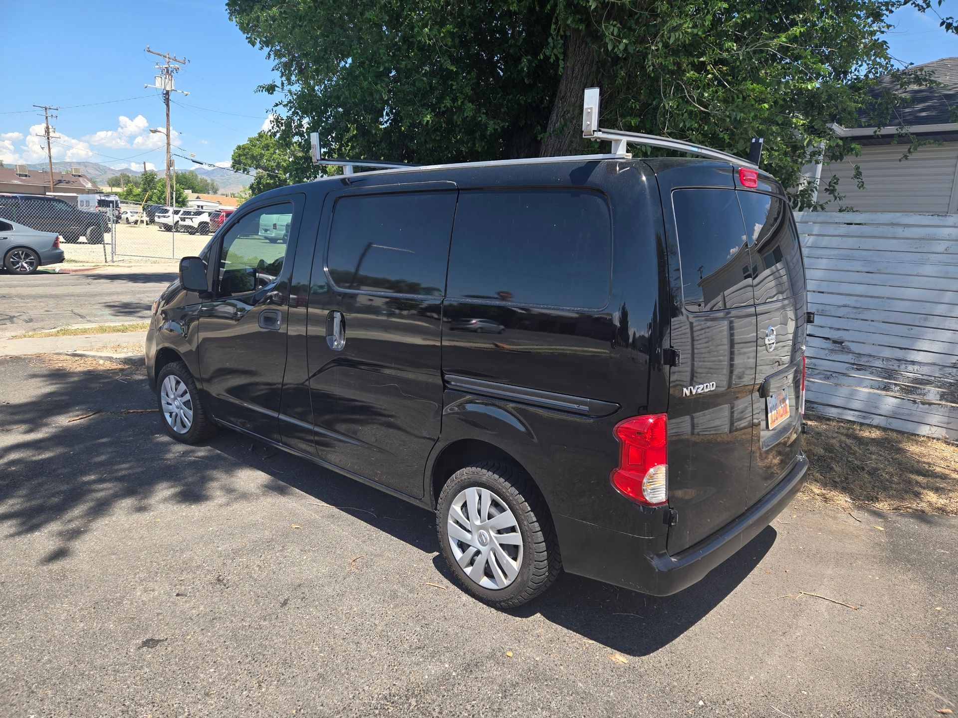 A blurry picture of a building with a lot of windows.