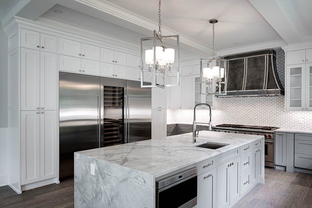 Kitchen with marble island