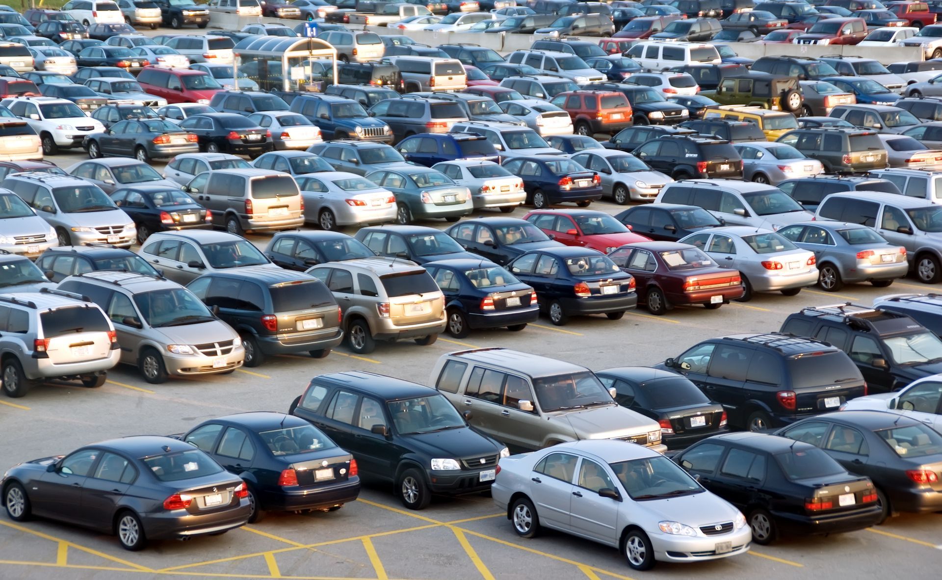 Holiday Shopping Season: Don’t Let Your Car Overheat in Parking‑Lot Traffic | Layton's Garage