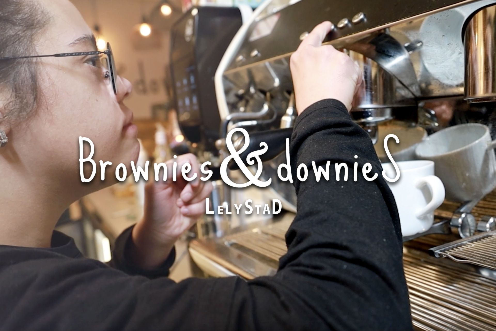 Brownies & Downies Lelystad bestaat 5 jaar. Braakhekke Creative mocht een feestelijke video maken voor deze gelegenheid