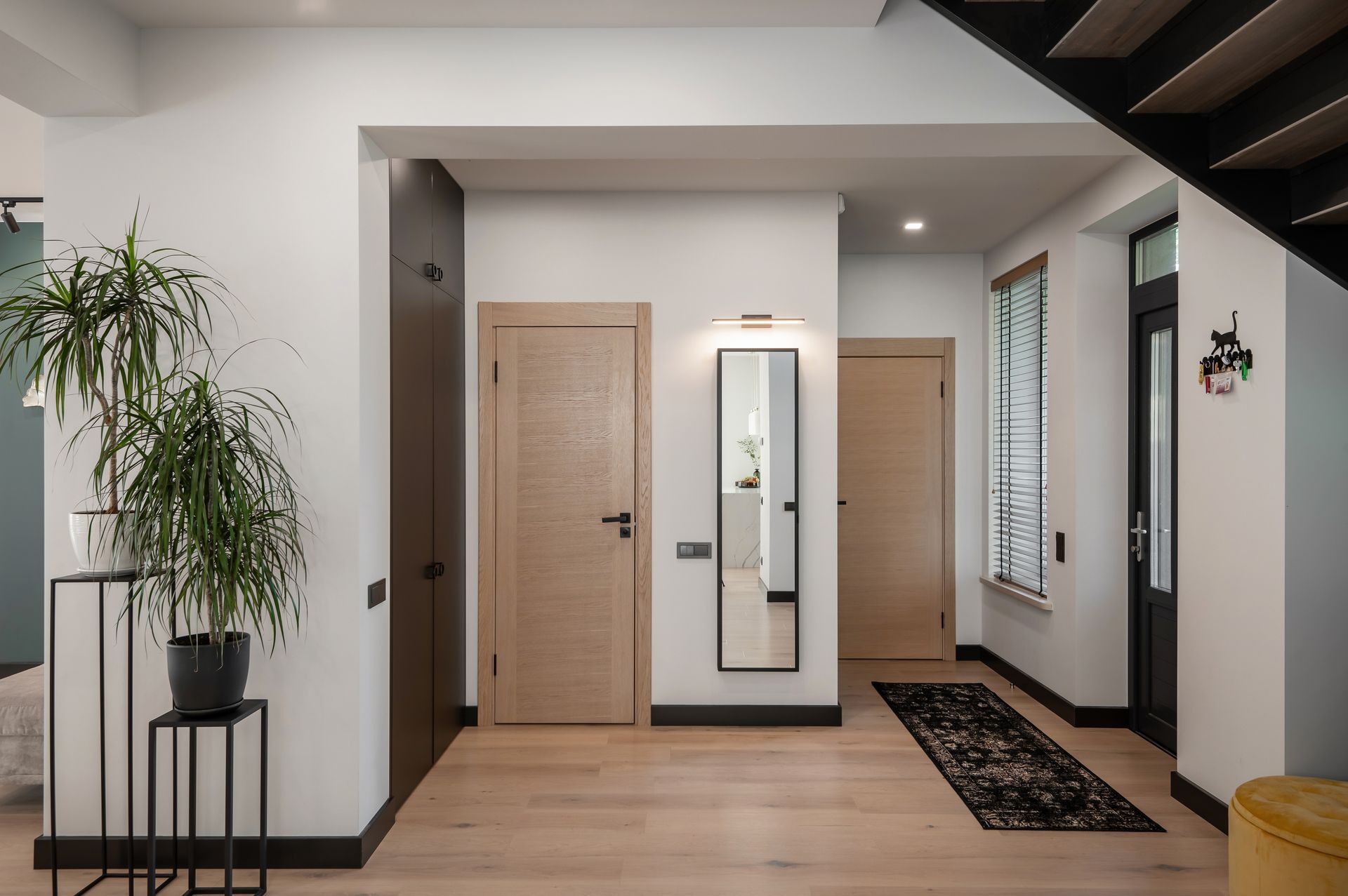 Mājas interjera dizains. Priekštelpa