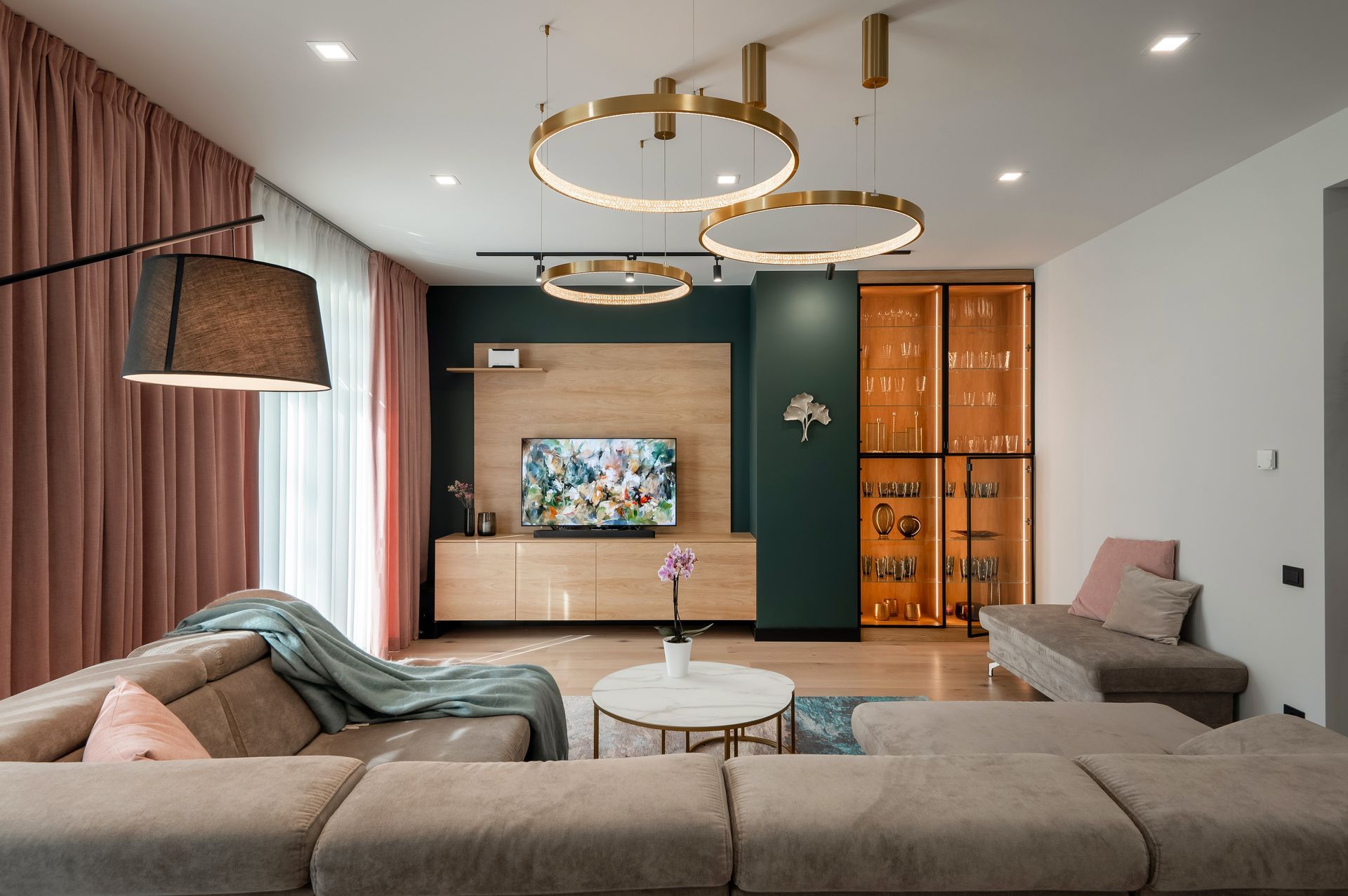 Mājas interjera dizains. Dzīvojamā istaba