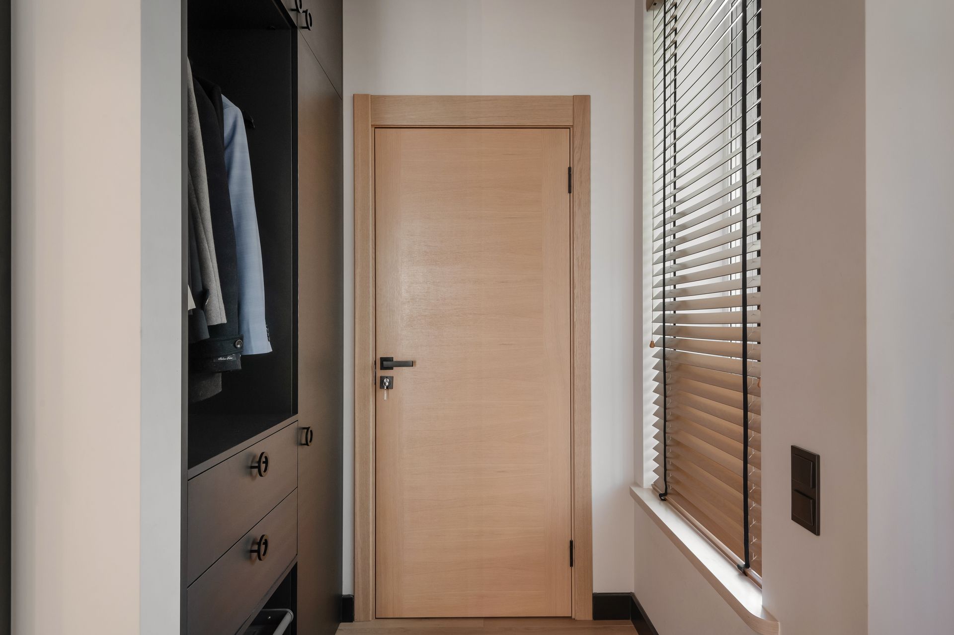 Mājas interjera dizains. Priekštelpa