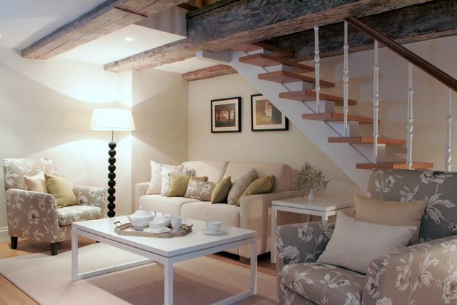 Viesnīcas apartamentu interjera dizains.