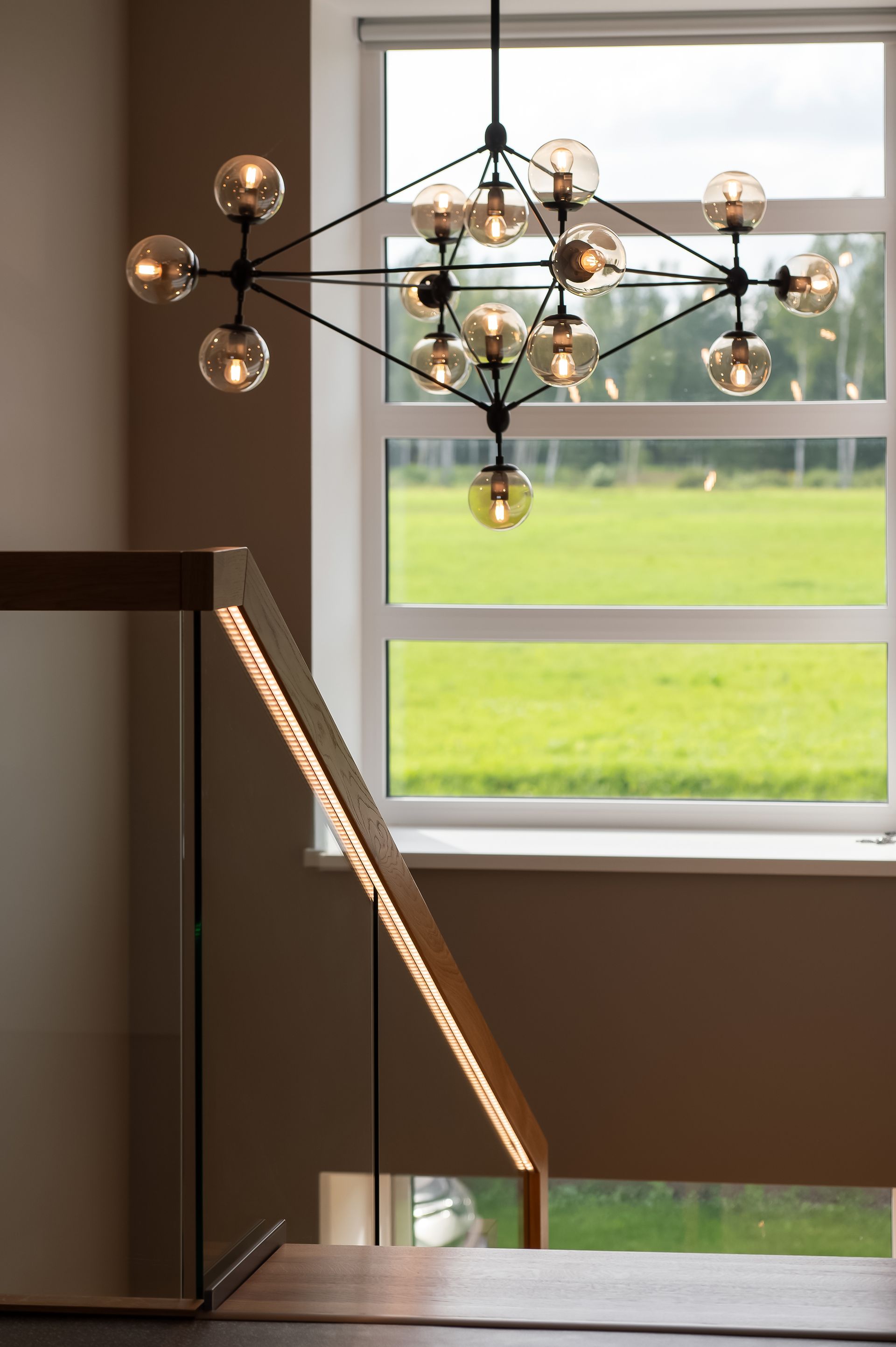 Mājas interjera dizains. Lampa