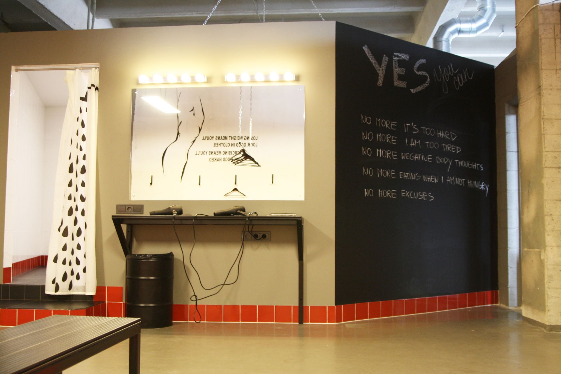 Sporta zāles interjera dizains