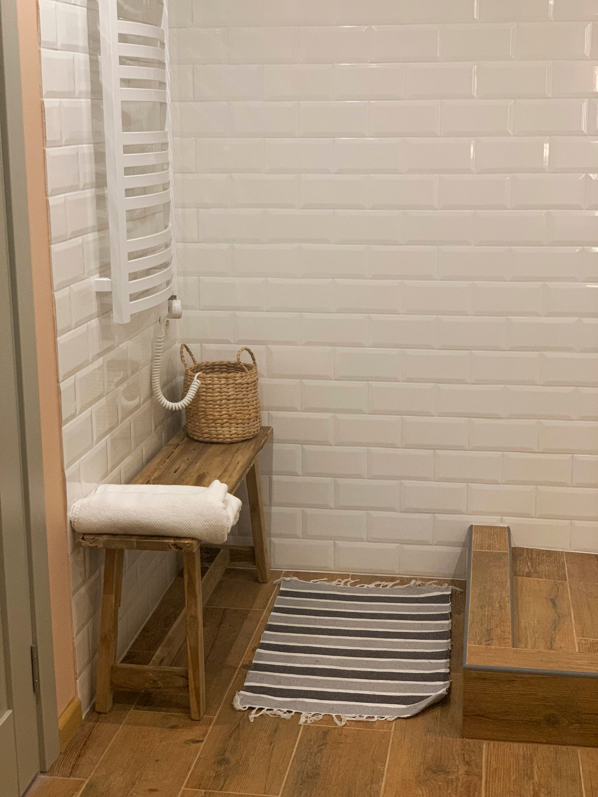 Lauku mājas Viesu apartamentu interjera dizains.