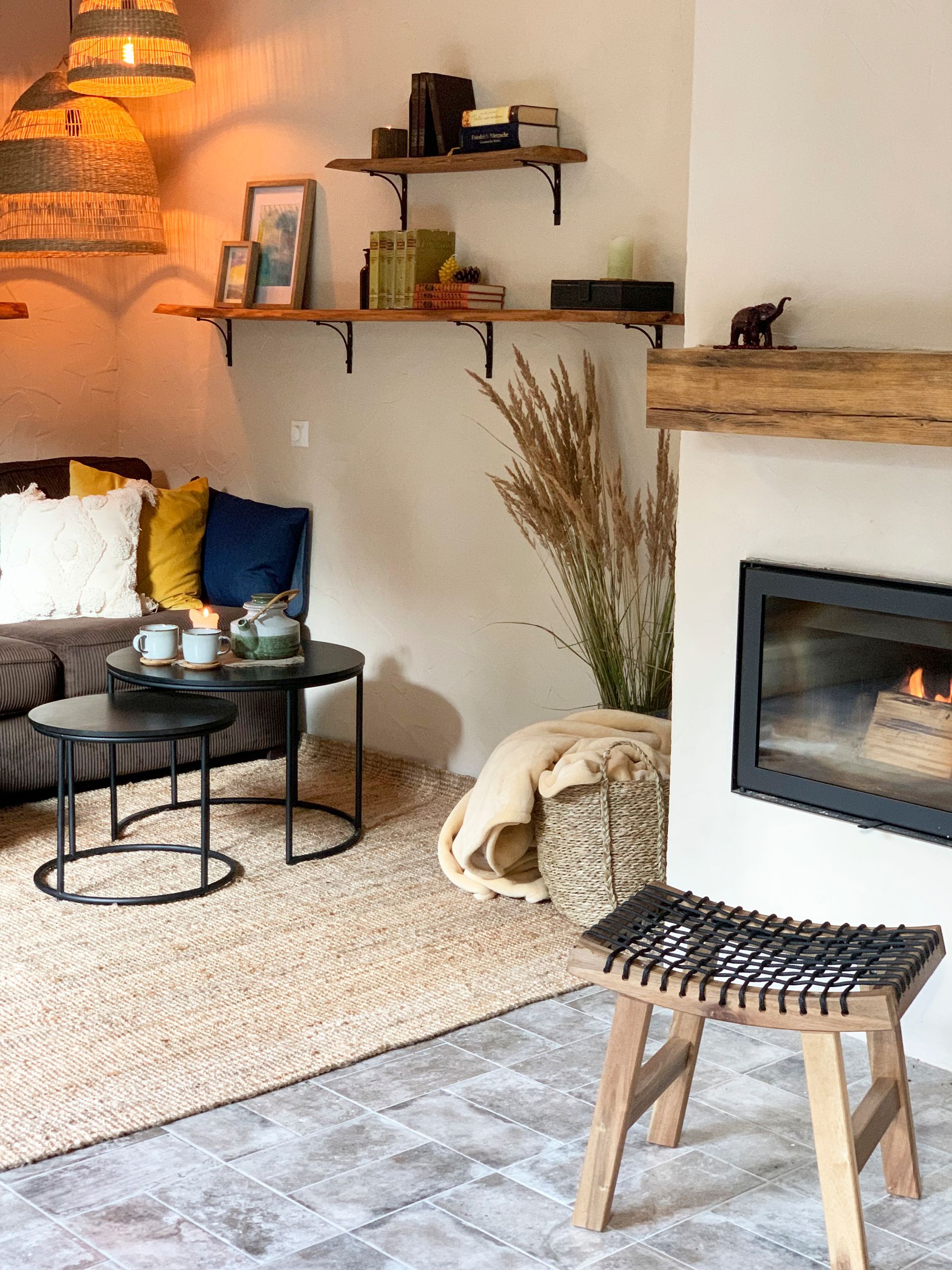 Lauku mājas viesu apartamentu interjera dizains.