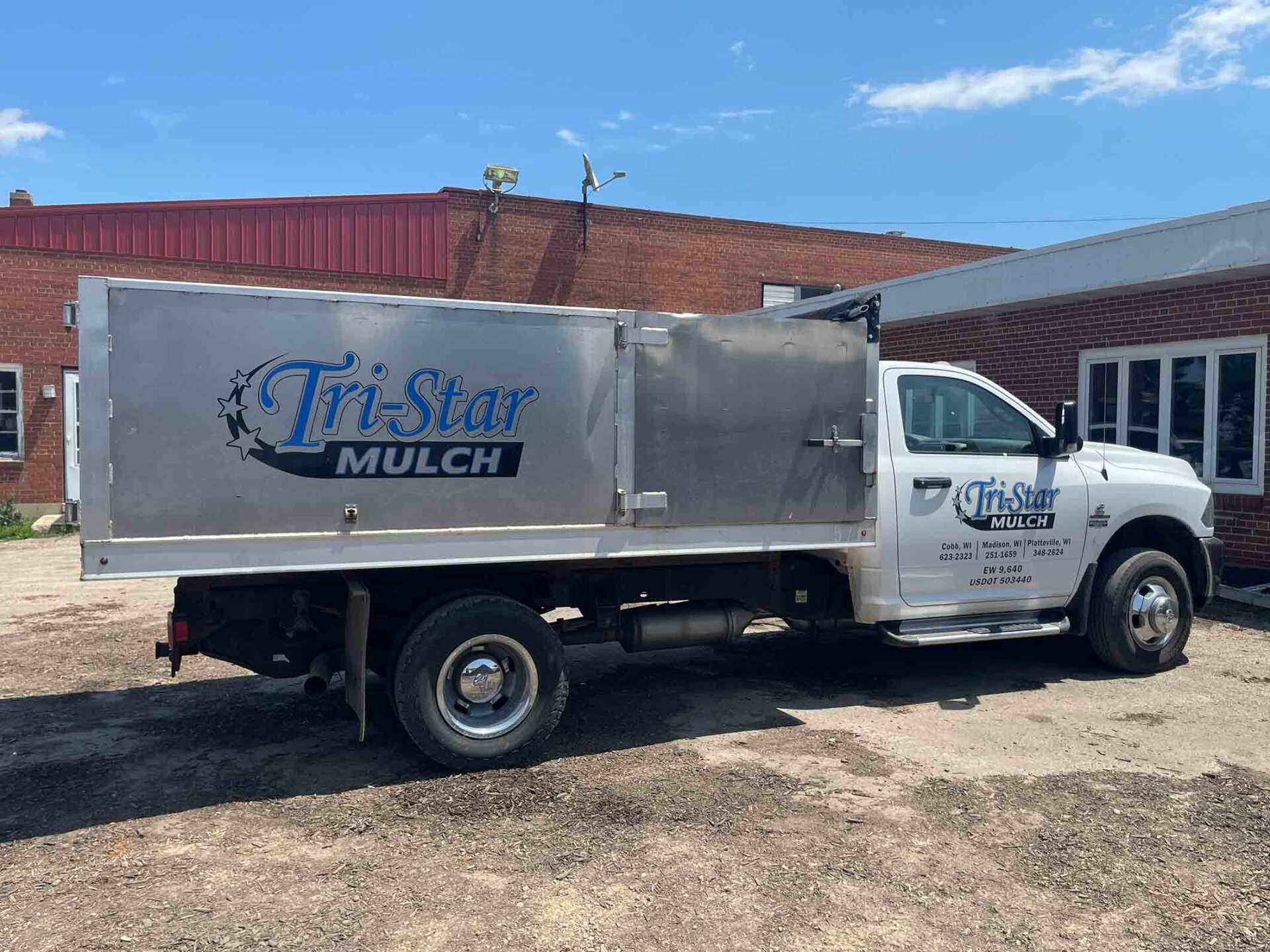 Black Mulch Madison, MI TriStar Mulch