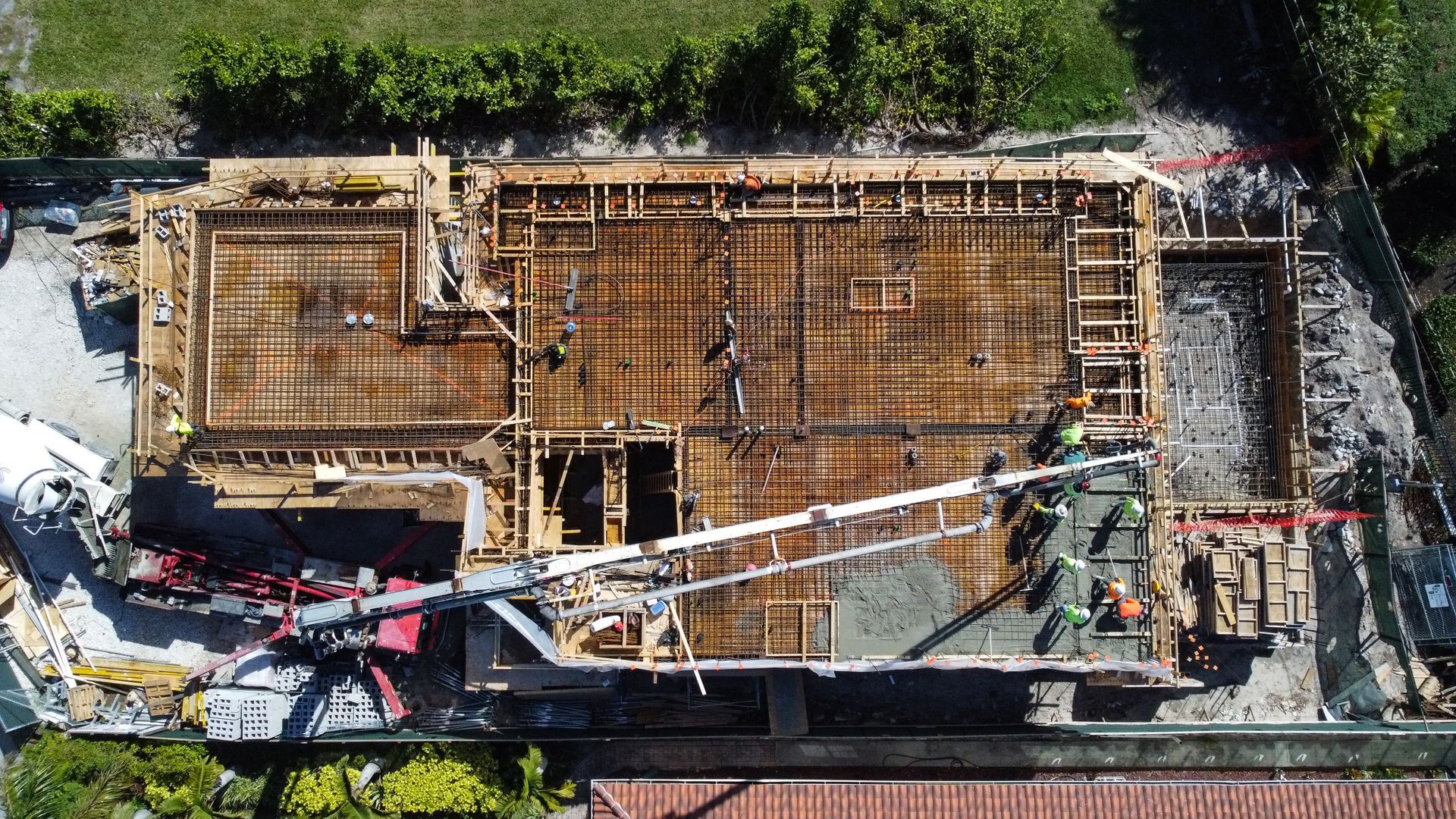 An aerial view of a house under construction.