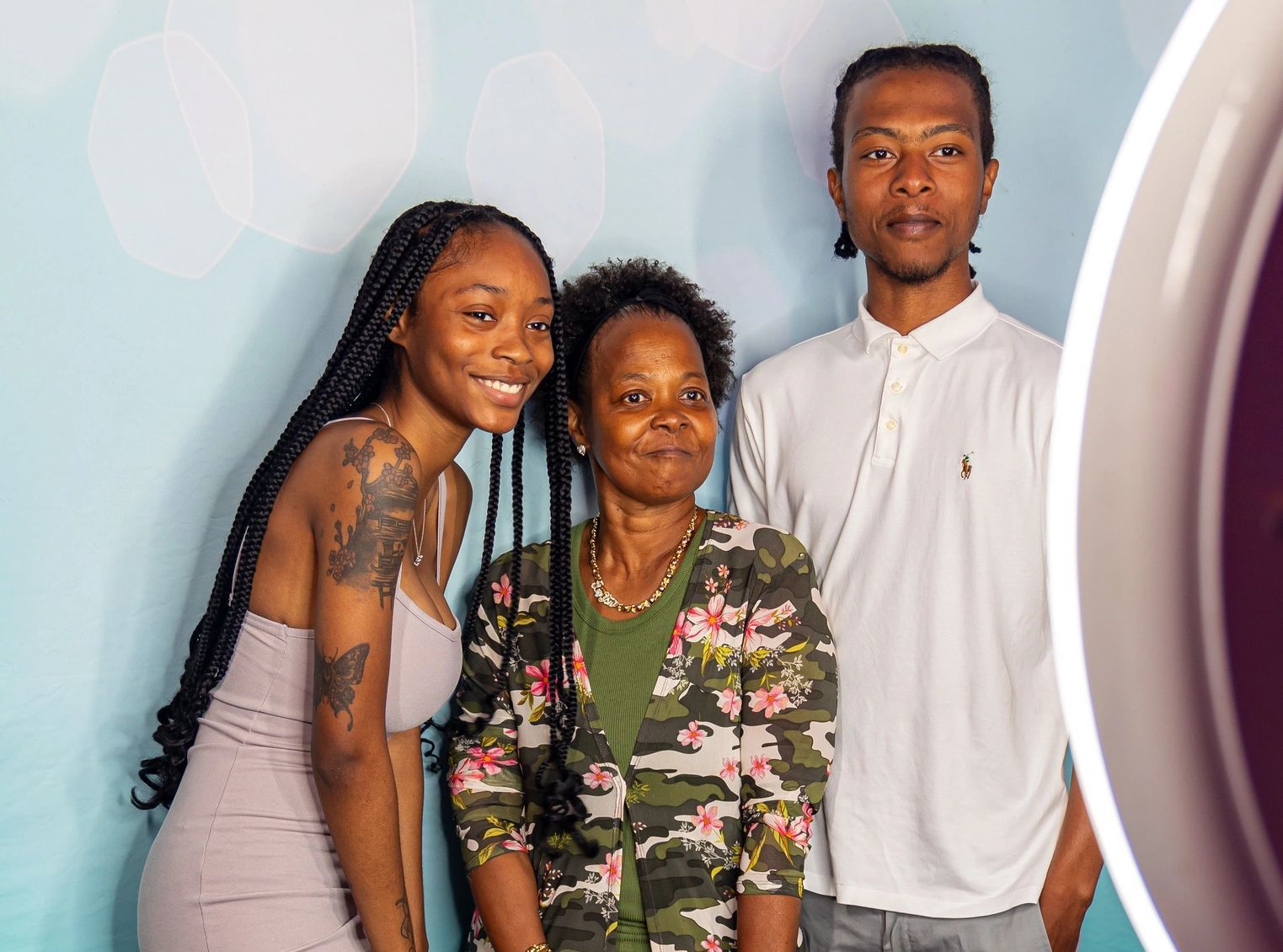 A group of people are posing for a picture together.