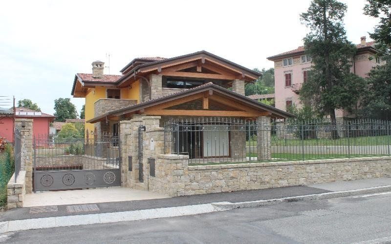 casa singola ristrutturata