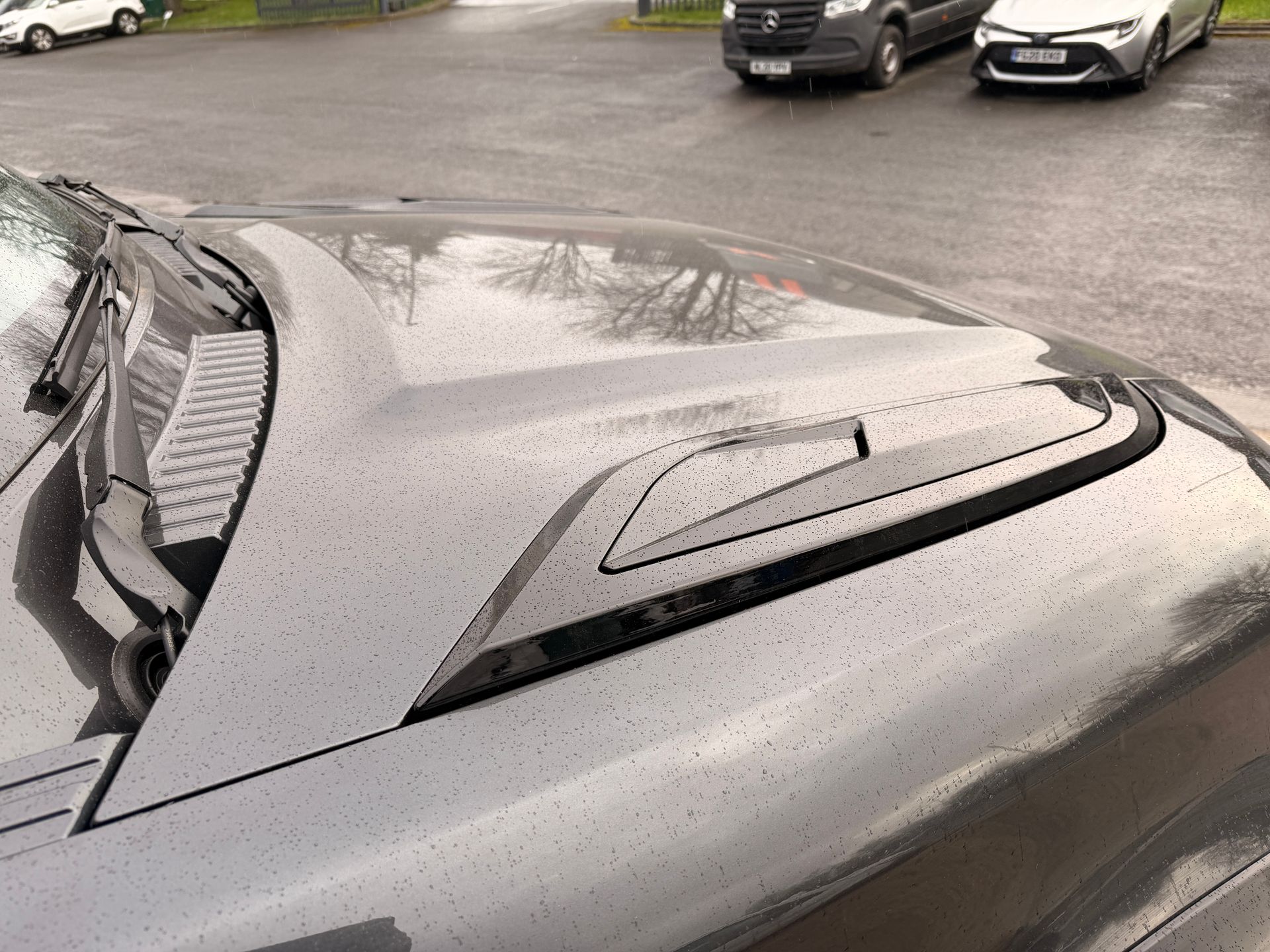 Urban Style Defender bonnet vent 