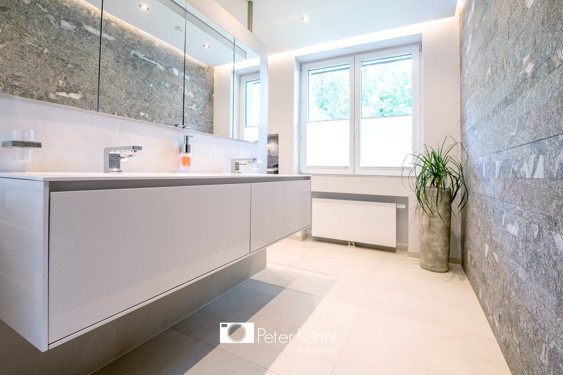 Legerer Heizung - Gas - Sanitär Referenzbad Nr. 1