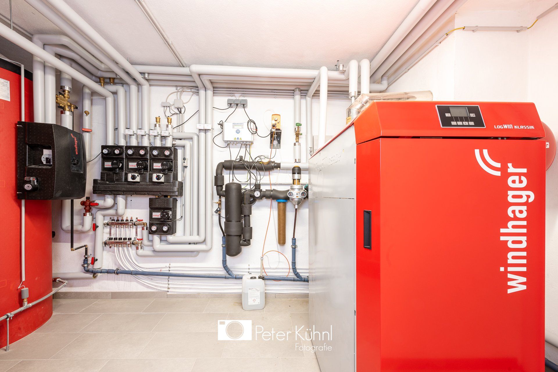 Legerer Heizung-Gas-Sanitär Heizraum