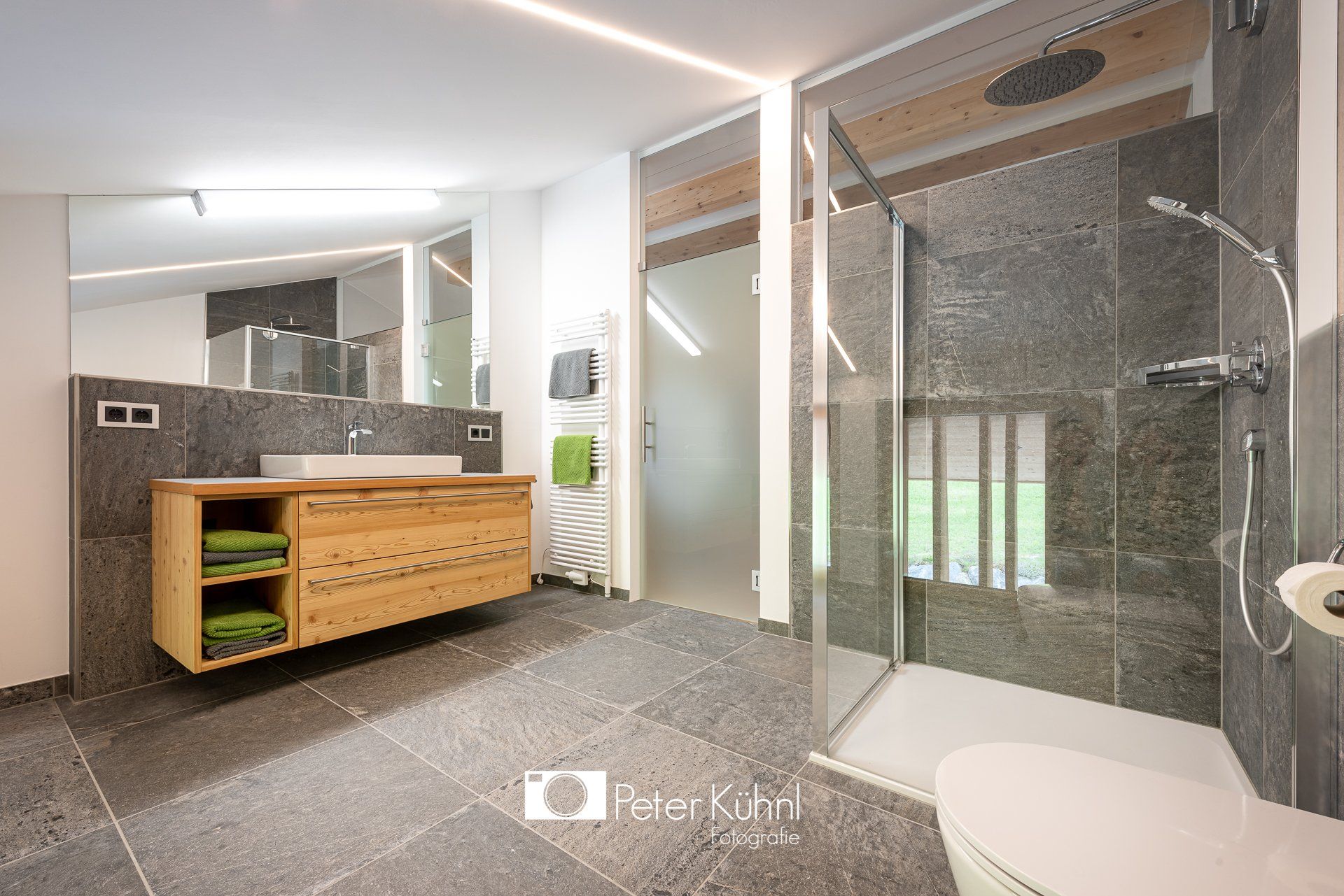 Legerer Heizung - Gas - Sanitär Referenzbad Nr. 2