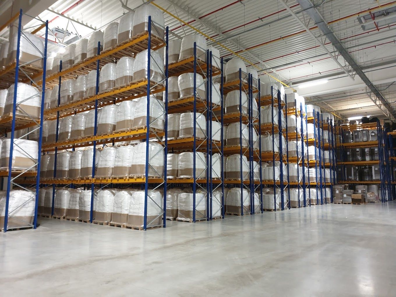 Magazyn, Obsługa Logistyczna i Logistyka Kontraktowa we Wrocławiu