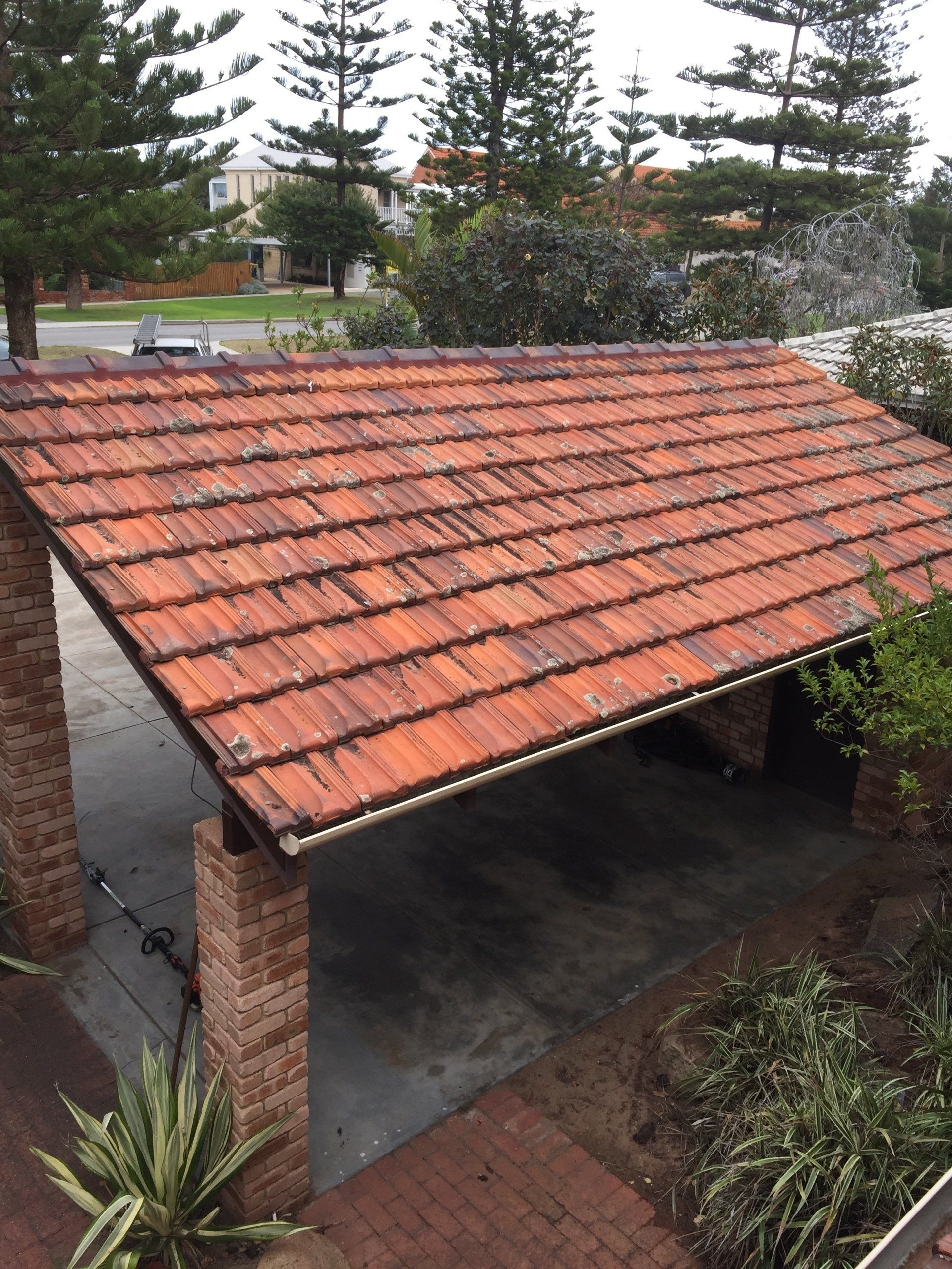 roof tiling