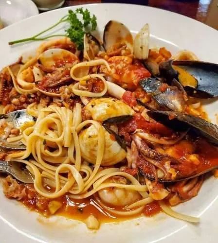 Seafood Linguini