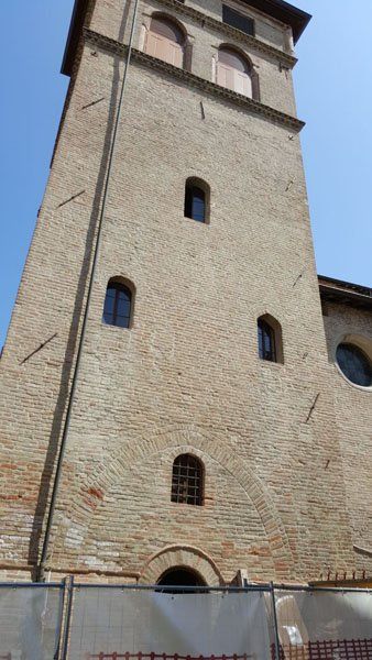 torre cittadina da restaurare