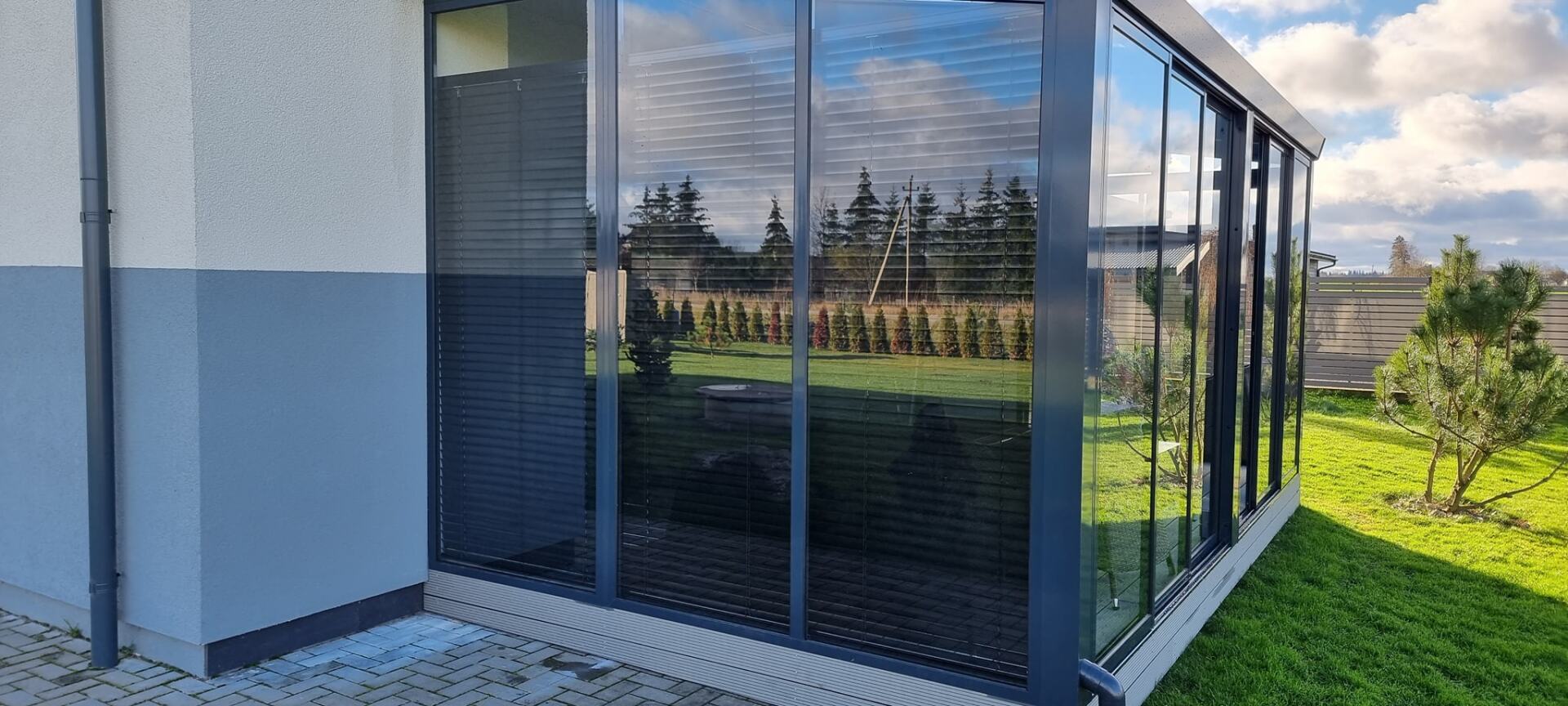 Roletai. Žaliužės. Markizės