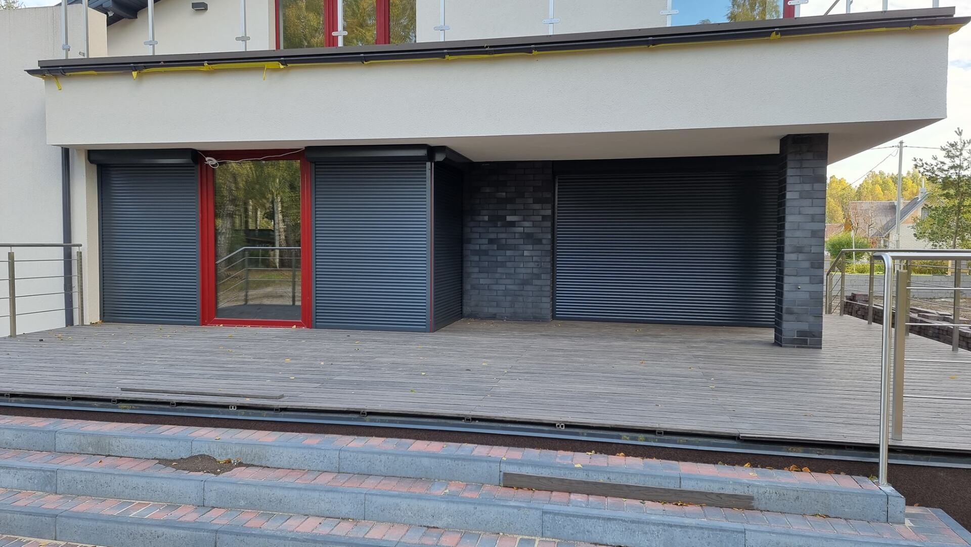 Roletai. Žaliužės. Markizės