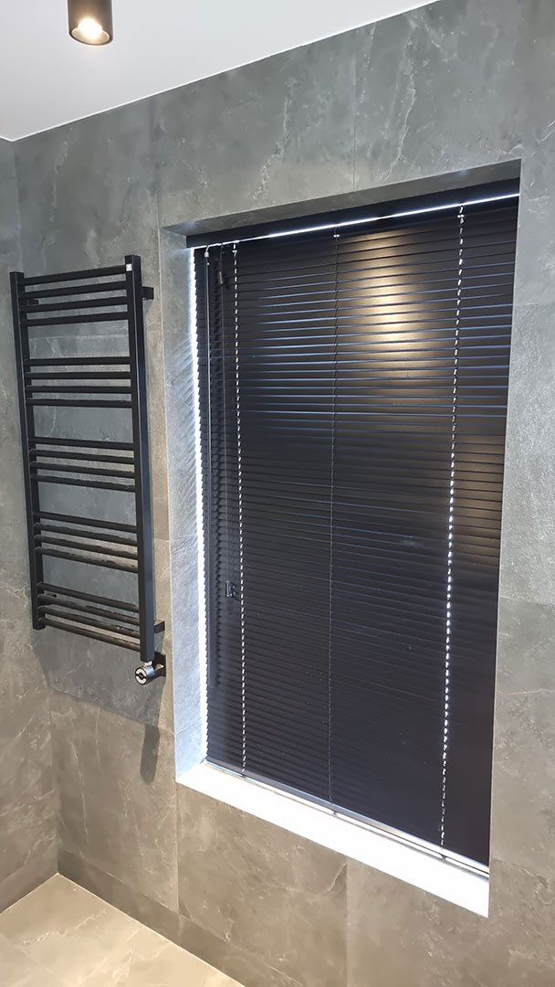 Roletai. Žaliužės. Markizės