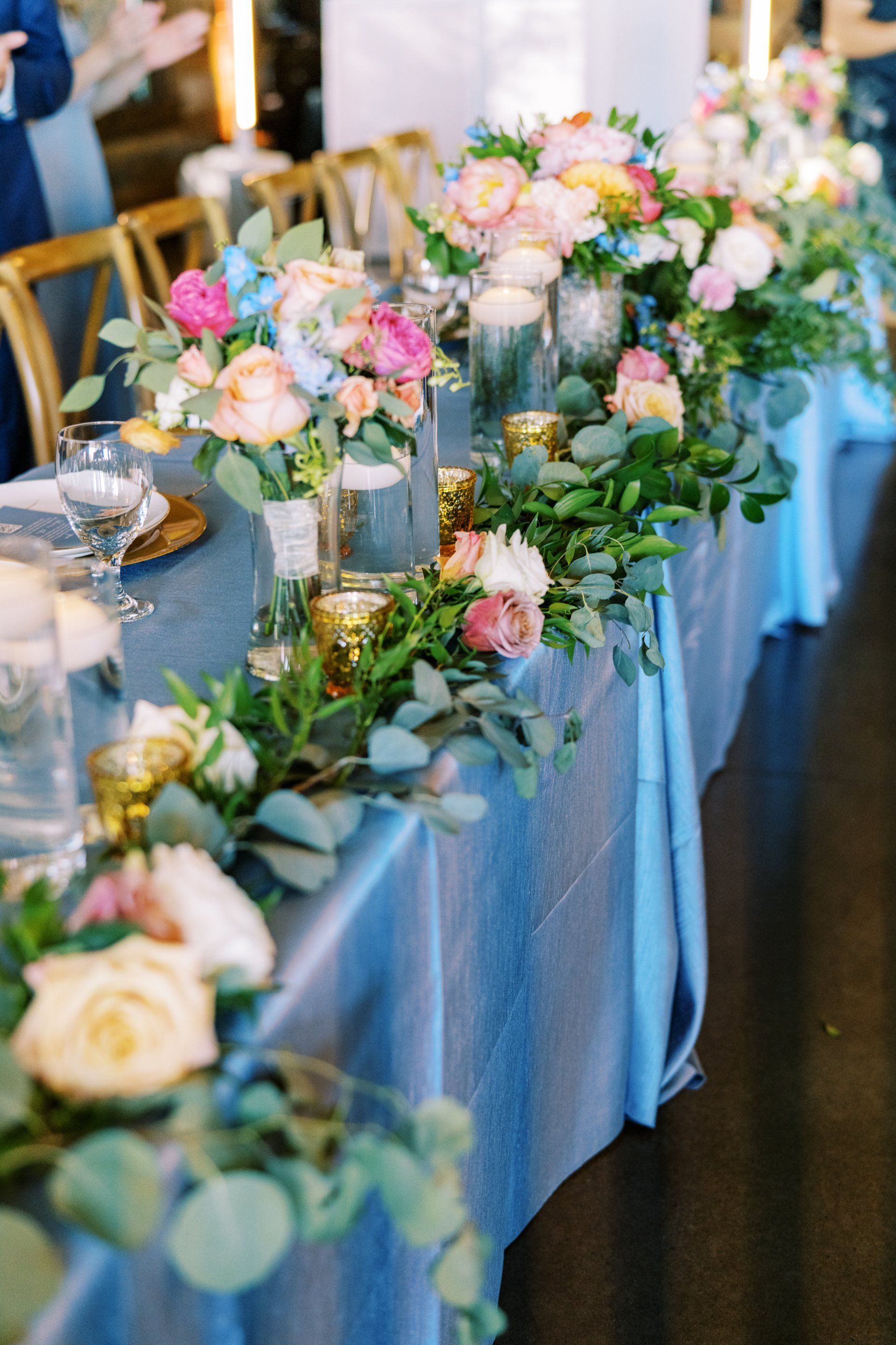 dallas-wedding-rental-reception-table+with+flowers