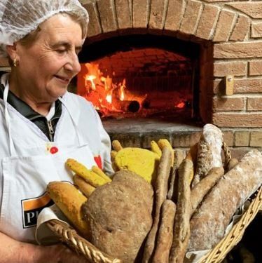 cuoca del ristorante