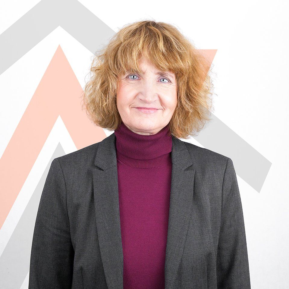 Martina Weinmann Prokuristin Martina Weinmann Prokuristin