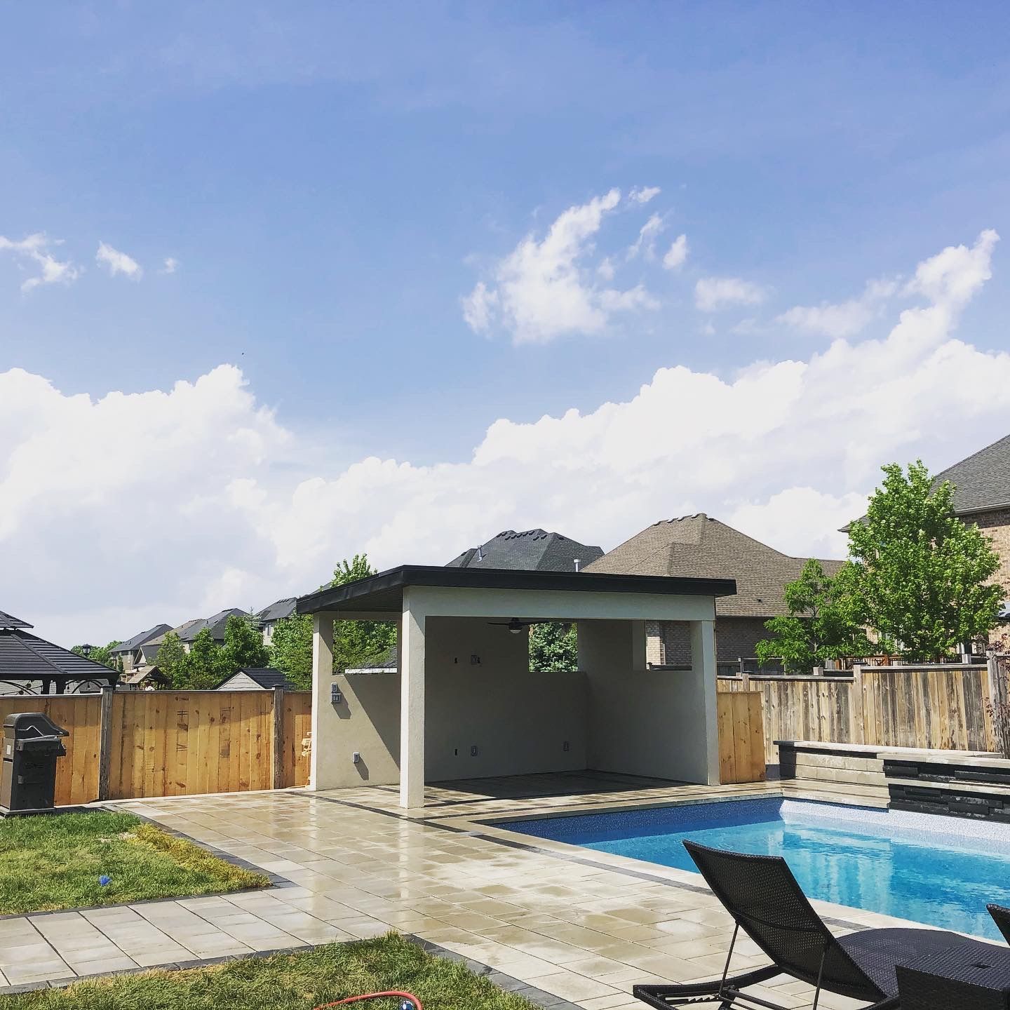 Jim Allen-LOUNGE AND PLAY