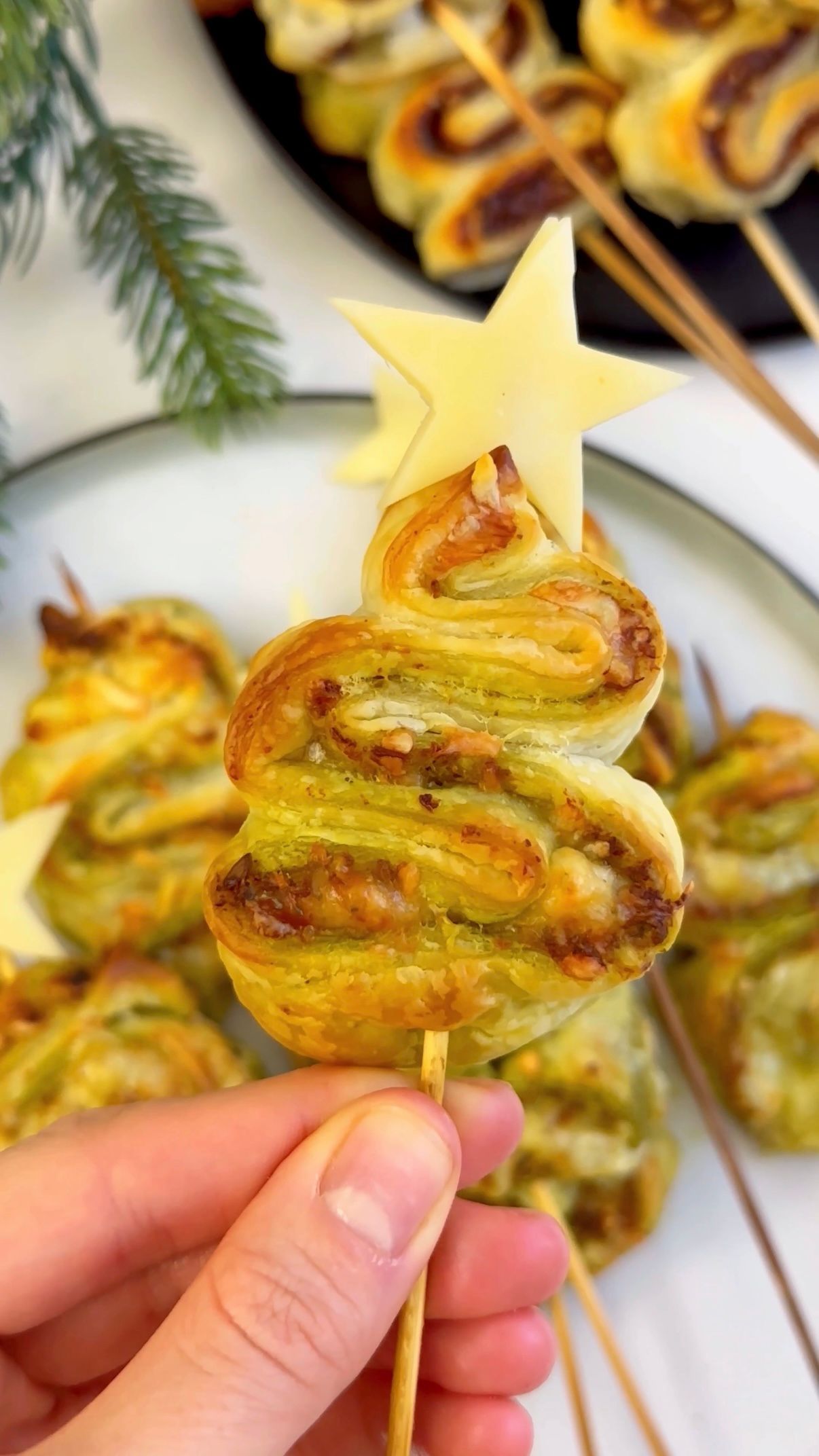 Blätterteig-Tannenbäumchen