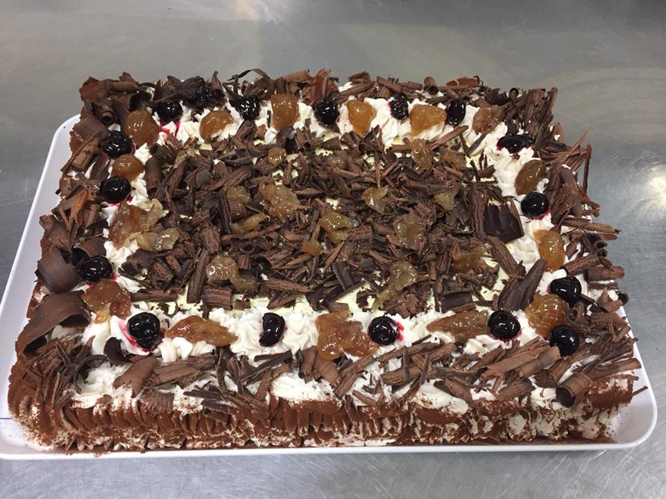Torta di cioccolato e crema