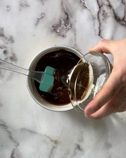 Olio di semi aggiunto al mix di cioccolato fuso