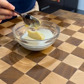 Focaccine pesche e zucchine marinate