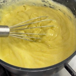 Gelatina ammollata aggiunta alla crema calda