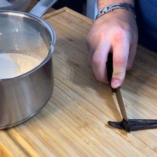 Triple flower ganache