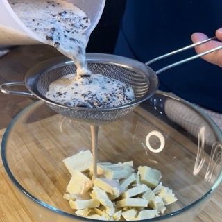 Triple flower ganache