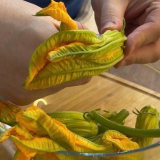 Fiori di zucca in pastella