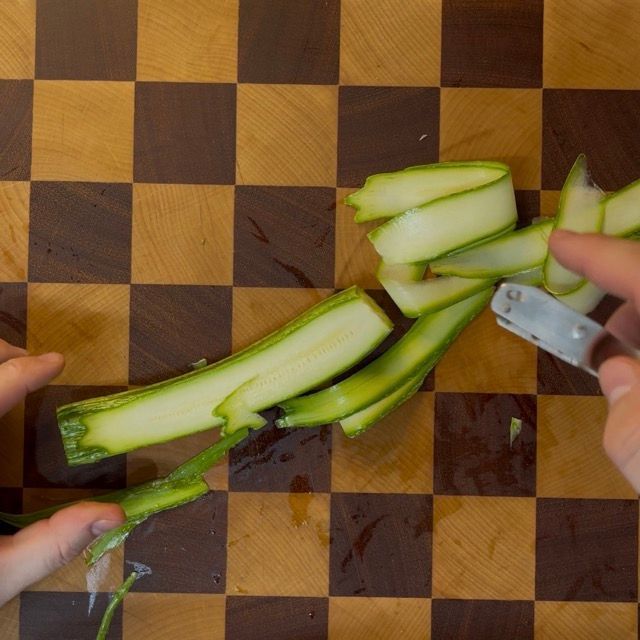 taglio verdure per insalata russa