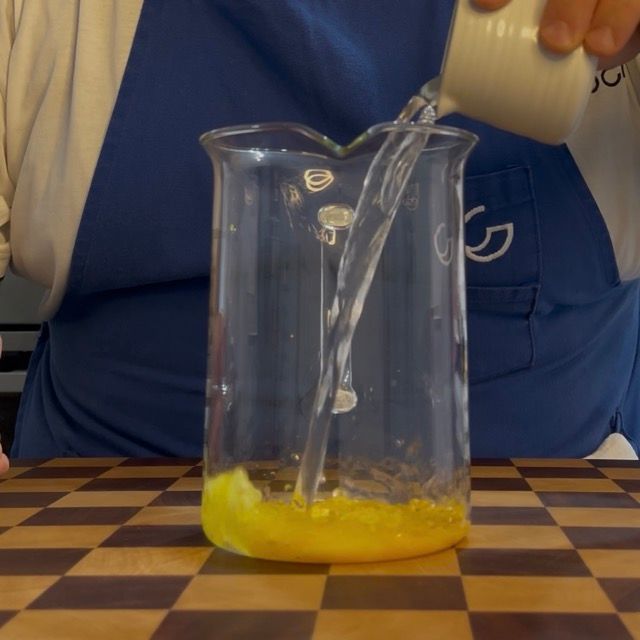 preparazione maionese gastronomica